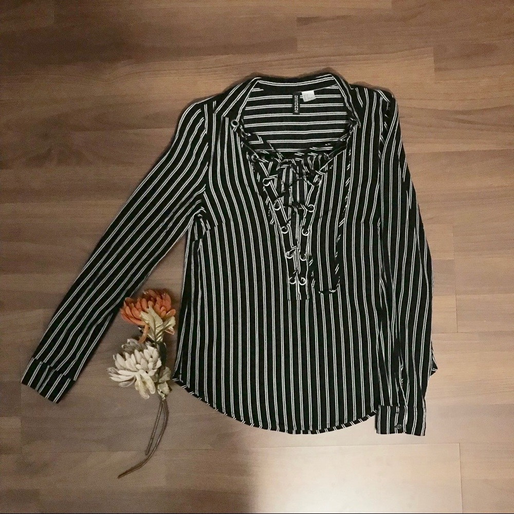 H&M Black and white Striped tie up Long Sleeve